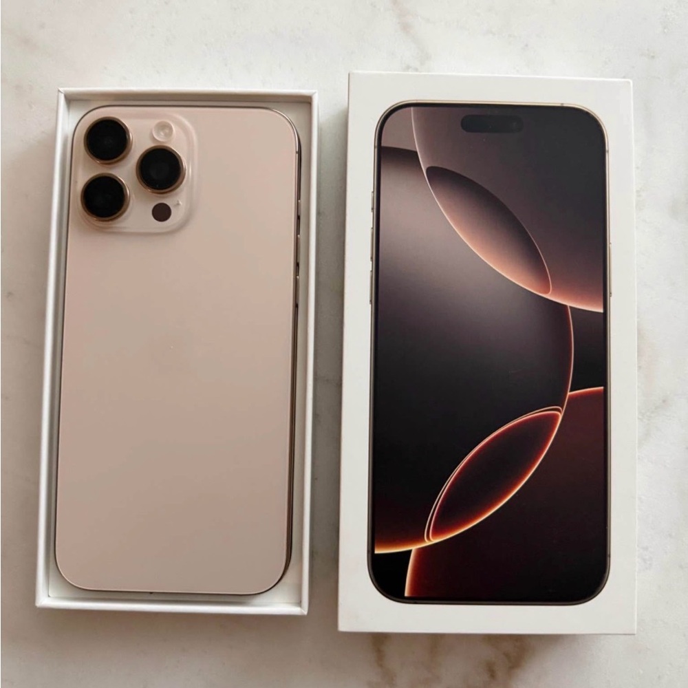 Apple iPhone with Box - sleek silver